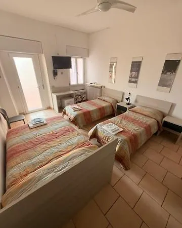 Hotel Roma 2*